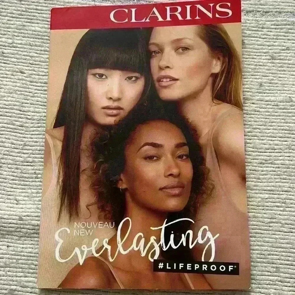 Bundle of 14 LUXE make up and skin care samples✨✨ - Picture 9 of 15